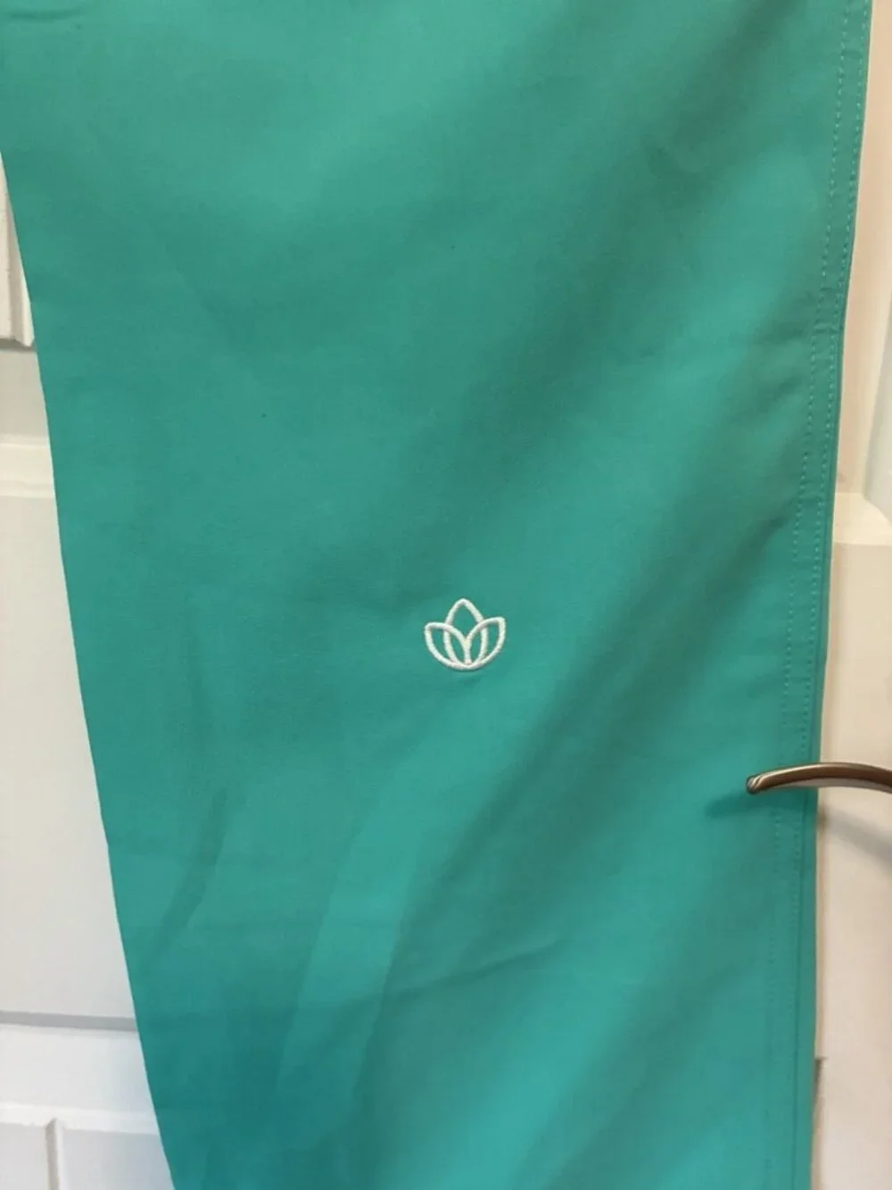 Figs Axim Cargo Scrub Pants W/Aya Logo In Teal Size MT  32” x 33”